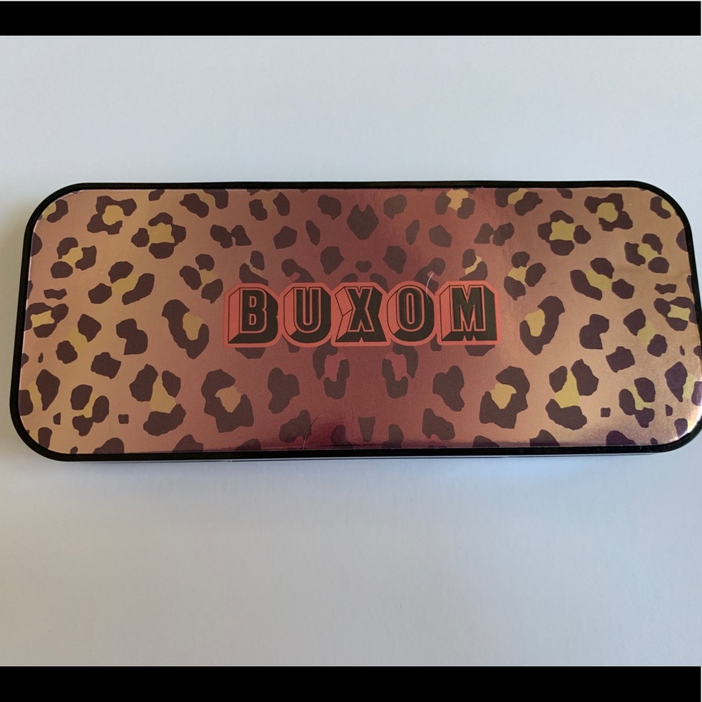 Dolly’s wild side palette